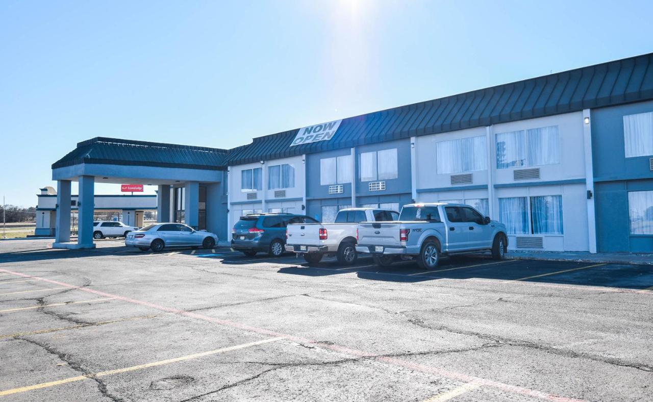 Quality Inn & Suites Sulphur Springs Exterior foto