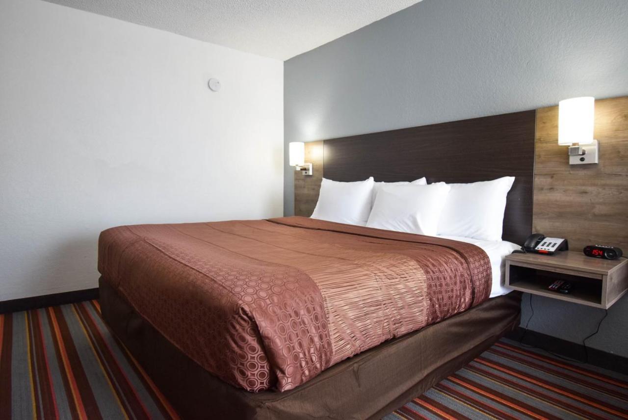 Quality Inn & Suites Sulphur Springs Exterior foto